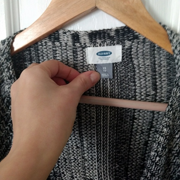 Black and White Textured Cardigan - Picture 3 of 3